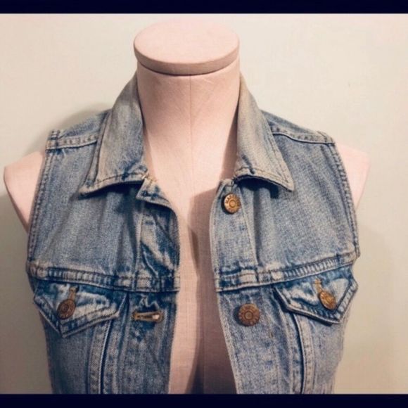 Madewell The Jean Vest in Clear Blue - Picture 4 of 7